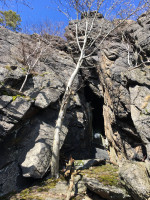 Rozsedlinová jeskyně